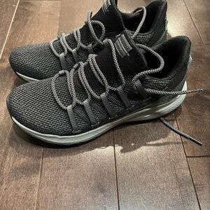 Merrell Black and Gray Knit Sneakers